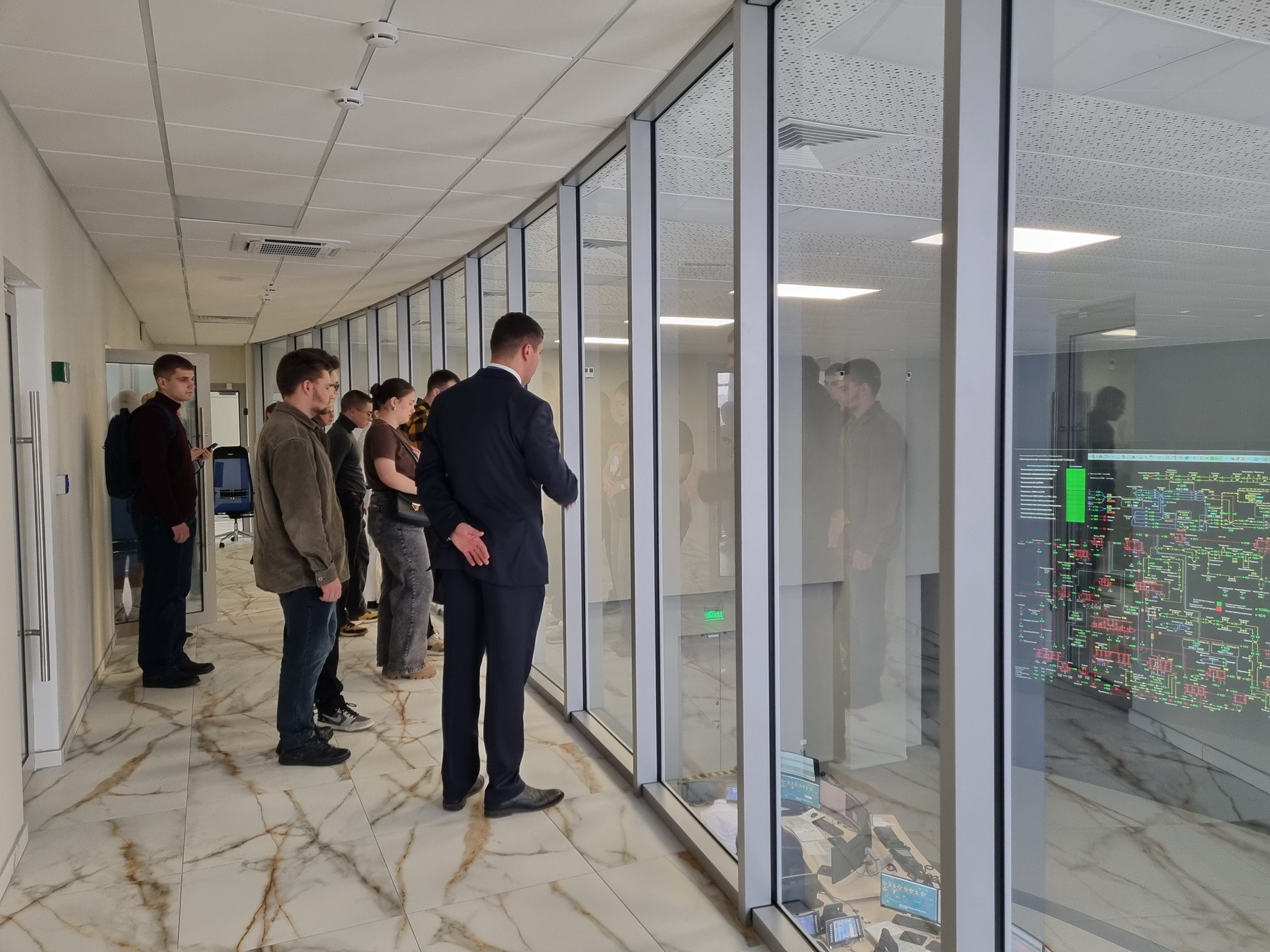 Энергетика будущего начинается сегодня: подведены итоги XVI Научно-практической конференции имени Ясникова, фотография: предоставлены филиалом АО «СО ЕЭС» ОДУ Сибири