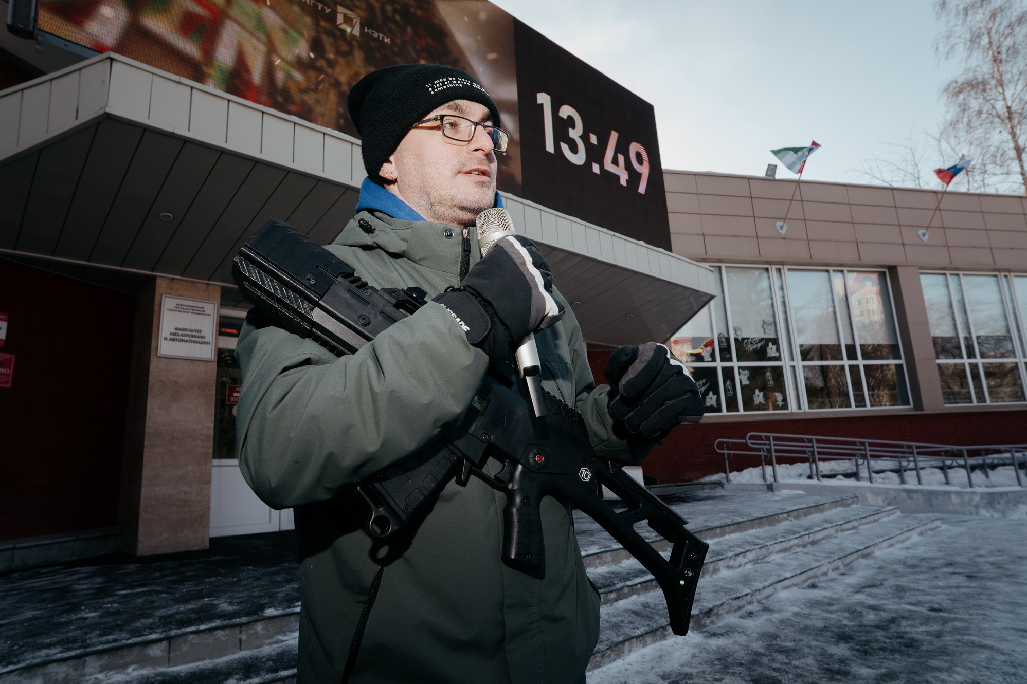 В НГТУ НЭТИ прошли патриотические мероприятия, посвященные Дню защитника Отечества, фотография: В. Гуськов