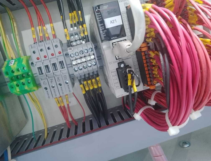 Инженеры НГТУ НЭТИ модернизировали стенды обкатки трансмиссии для вертолетов Ми-8 и Ми-26

