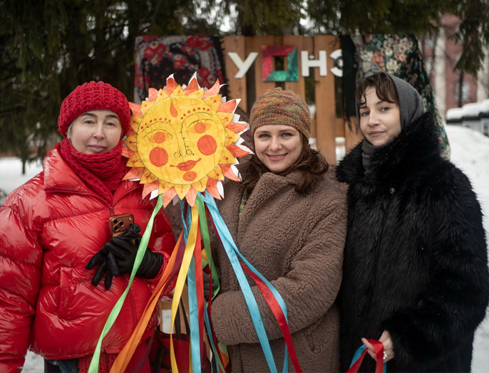 Проводили зиму, позвали весну: в кампусе НГТУ НЭТИ прошли масленичные гуляния