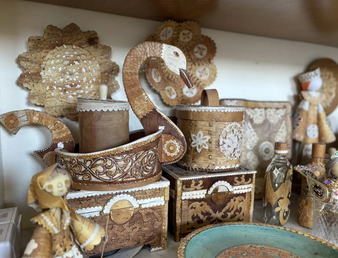 «Птички счастья»: в НГТУ НЭТИ прошел мастер-класс по изготовлению сувениров из бересты 