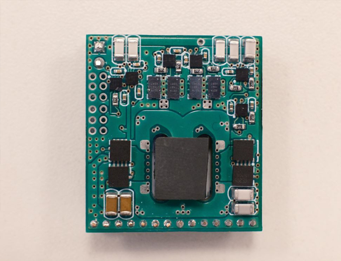 Технологию производства компактных источников питания для беспилотников и дата-центров разрабатывают в НГТУ НЭТИ
