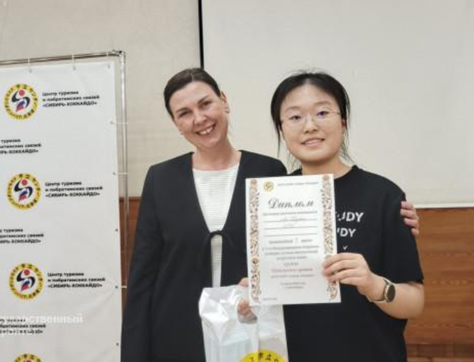Студентка НГТУ НЭТИ из КНР заняла 2 место в конкурсе устных выступлений на русском языке